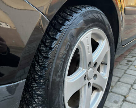 Черный Фольксваген Гольф Плюс, объемом двигателя 1.6 л и пробегом 230 тыс. км за 4950 $, фото 31 на Automoto.ua