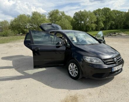 Черный Фольксваген Гольф Плюс, объемом двигателя 1.6 л и пробегом 280 тыс. км за 5299 $, фото 19 на Automoto.ua