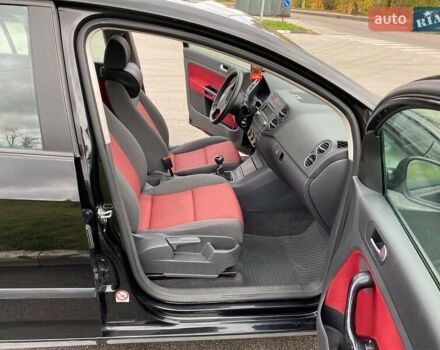 Черный Фольксваген Гольф Плюс, объемом двигателя 1.4 л и пробегом 189 тыс. км за 5000 $, фото 6 на Automoto.ua