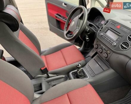 Черный Фольксваген Гольф Плюс, объемом двигателя 1.4 л и пробегом 189 тыс. км за 5000 $, фото 7 на Automoto.ua