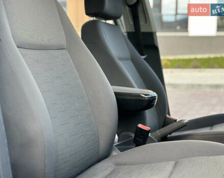 Черный Фольксваген Гольф Плюс, объемом двигателя 1.4 л и пробегом 250 тыс. км за 4999 $, фото 28 на Automoto.ua