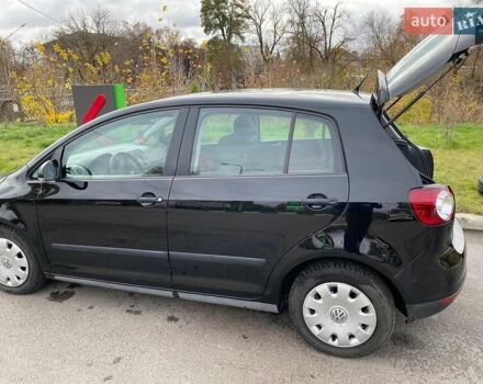 Черный Фольксваген Гольф Плюс, объемом двигателя 1.4 л и пробегом 189 тыс. км за 5000 $, фото 5 на Automoto.ua