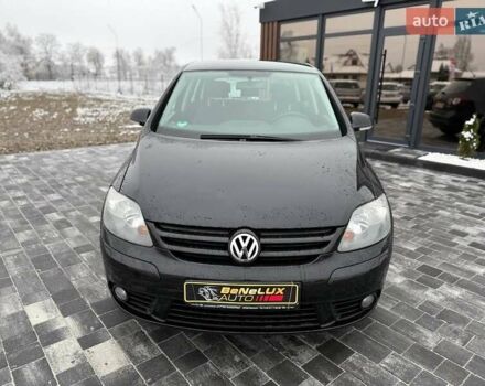 Черный Фольксваген Гольф Плюс, объемом двигателя 0 л и пробегом 243 тыс. км за 5399 $, фото 3 на Automoto.ua