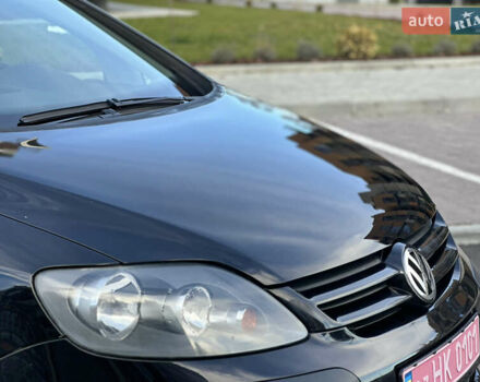 Черный Фольксваген Гольф Плюс, объемом двигателя 1.4 л и пробегом 250 тыс. км за 4999 $, фото 9 на Automoto.ua