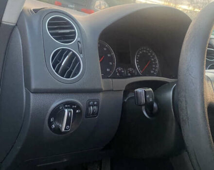 Черный Фольксваген Гольф Плюс, объемом двигателя 1.6 л и пробегом 204 тыс. км за 5450 $, фото 20 на Automoto.ua