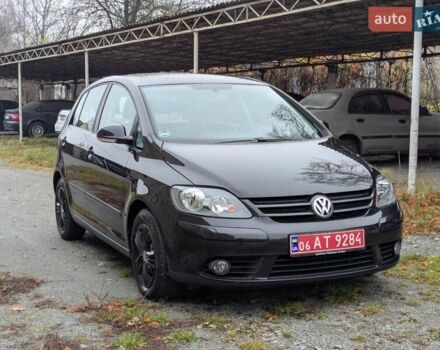 Черный Фольксваген Гольф Плюс, объемом двигателя 1.4 л и пробегом 218 тыс. км за 4850 $, фото 7 на Automoto.ua