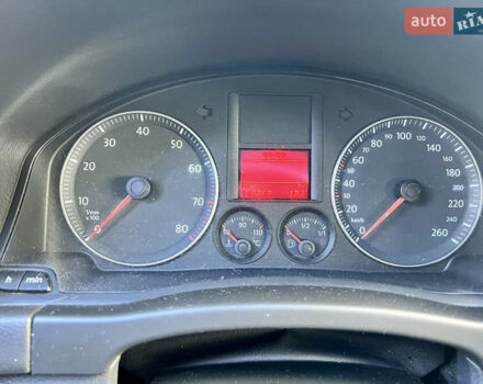 Черный Фольксваген Гольф Плюс, объемом двигателя 1.6 л и пробегом 182 тыс. км за 5200 $, фото 14 на Automoto.ua