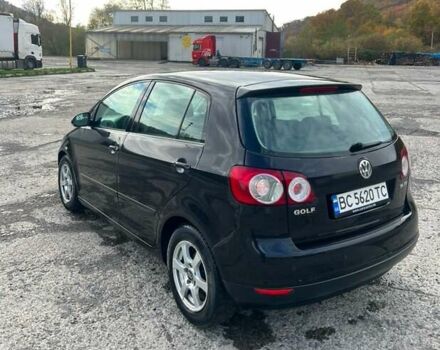 Черный Фольксваген Гольф Плюс, объемом двигателя 1.6 л и пробегом 182 тыс. км за 5200 $, фото 4 на Automoto.ua