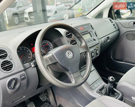 Чорний Фольксваген Golf Plus, об'ємом двигуна 1.4 л та пробігом 136 тис. км за 5699 $, фото 14 на Automoto.ua
