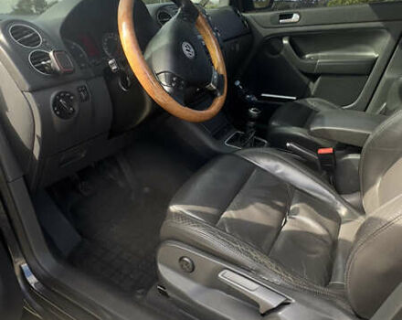 Фольксваген Гольф Плюс 2005 в Фастове на Automoto.ua Черный Фольксваген Гольф Плюс, объемом двигателя 2 л и пробегом 295 тыс. км за 5750 $, фото 11 на Automoto.ua