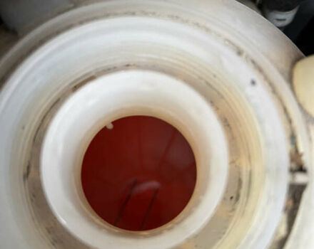 Черный Фольксваген Гольф Плюс, объемом двигателя 1.6 л и пробегом 301 тыс. км за 5999 $, фото 32 на Automoto.ua