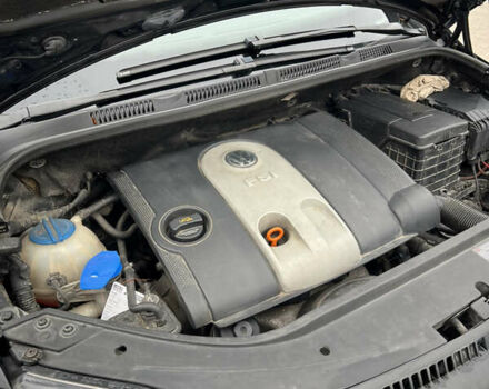 Черный Фольксваген Гольф Плюс, объемом двигателя 1.6 л и пробегом 301 тыс. км за 5999 $, фото 29 на Automoto.ua