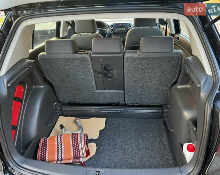 Черный Фольксваген Гольф Плюс, объемом двигателя 1.6 л и пробегом 230 тыс. км за 4950 $, фото 33 на Automoto.ua