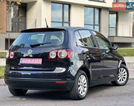 Черный Фольксваген Гольф Плюс, объемом двигателя 1.4 л и пробегом 250 тыс. км за 4999 $, фото 16 на Automoto.ua