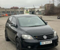 Черный Фольксваген Гольф Плюс, объемом двигателя 1.6 л и пробегом 301 тыс. км за 5999 $, фото 3 на Automoto.ua
