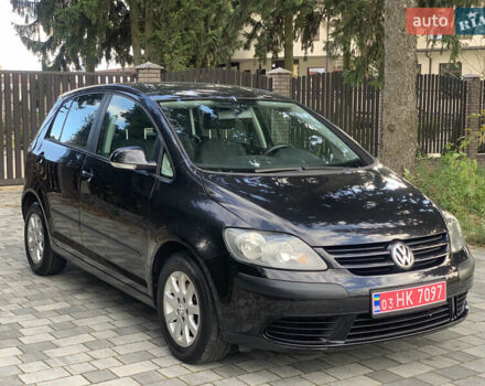 Черный Фольксваген Гольф Плюс, объемом двигателя 1.6 л и пробегом 248 тыс. км за 5550 $, фото 1 на Automoto.ua