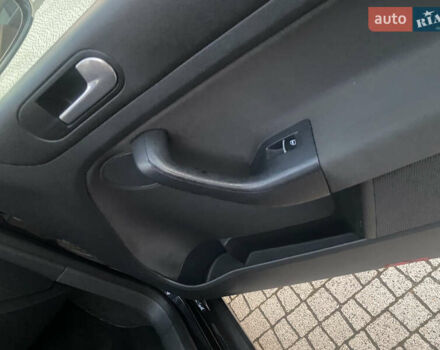 Черный Фольксваген Гольф Плюс, объемом двигателя 1.6 л и пробегом 204 тыс. км за 5450 $, фото 17 на Automoto.ua