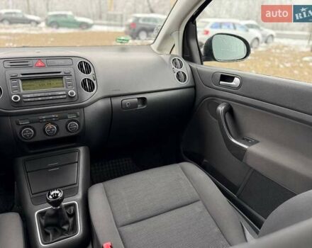 Черный Фольксваген Гольф Плюс, объемом двигателя 0 л и пробегом 243 тыс. км за 5399 $, фото 15 на Automoto.ua