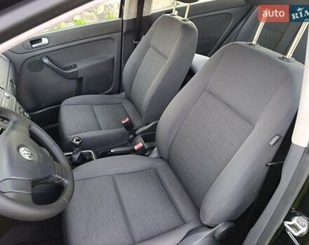 Черный Фольксваген Гольф Плюс, объемом двигателя 1.4 л и пробегом 243 тыс. км за 5250 $, фото 10 на Automoto.ua