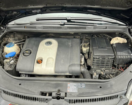 Черный Фольксваген Гольф Плюс, объемом двигателя 1.6 л и пробегом 301 тыс. км за 5999 $, фото 28 на Automoto.ua