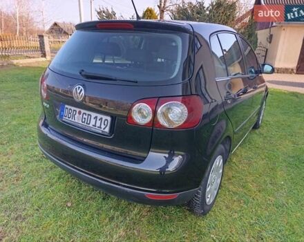 Черный Фольксваген Гольф Плюс, объемом двигателя 1.4 л и пробегом 243 тыс. км за 5250 $, фото 7 на Automoto.ua