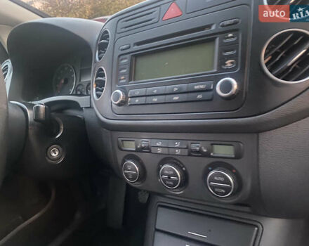 Черный Фольксваген Гольф Плюс, объемом двигателя 1.6 л и пробегом 204 тыс. км за 5450 $, фото 1 на Automoto.ua