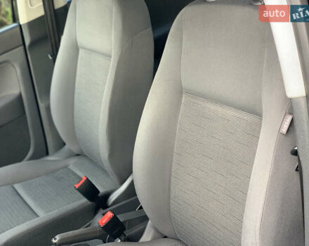 Черный Фольксваген Гольф Плюс, объемом двигателя 1.6 л и пробегом 248 тыс. км за 5550 $, фото 13 на Automoto.ua