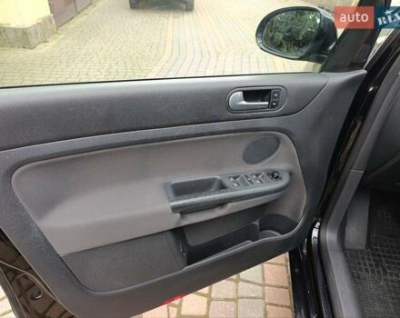 Черный Фольксваген Гольф Плюс, объемом двигателя 1.4 л и пробегом 243 тыс. км за 5250 $, фото 14 на Automoto.ua