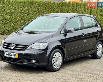Черный Фольксваген Гольф Плюс, объемом двигателя 1.6 л и пробегом 130 тыс. км за 6200 $, фото 9 на Automoto.ua