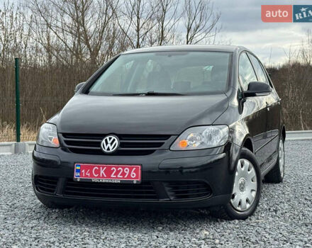 Чорний Фольксваген Golf Plus, об'ємом двигуна 1.6 л та пробігом 204 тис. км за 4850 $, фото 10 на Automoto.ua