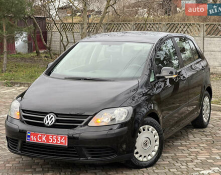 Черный Фольксваген Гольф Плюс, объемом двигателя 1.6 л и пробегом 169 тыс. км за 6999 $, фото 3 на Automoto.ua