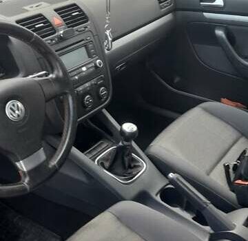 Чорний Фольксваген Golf Plus, об'ємом двигуна 1.6 л та пробігом 261 тис. км за 6300 $, фото 7 на Automoto.ua