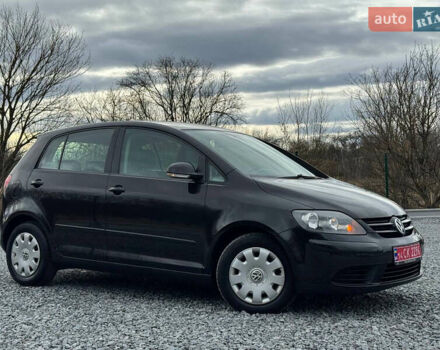 Чорний Фольксваген Golf Plus, об'ємом двигуна 1.6 л та пробігом 204 тис. км за 4850 $, фото 13 на Automoto.ua