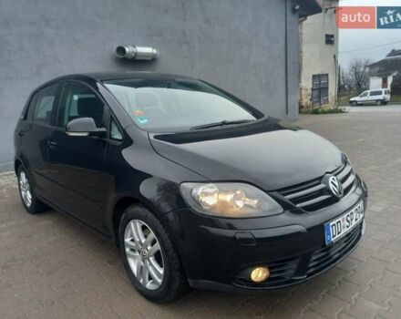 Черный Фольксваген Гольф Плюс, объемом двигателя 1.6 л и пробегом 218 тыс. км за 5800 $, фото 7 на Automoto.ua