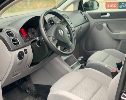 Черный Фольксваген Гольф Плюс, объемом двигателя 1.4 л и пробегом 186 тыс. км за 7200 $, фото 6 на Automoto.ua