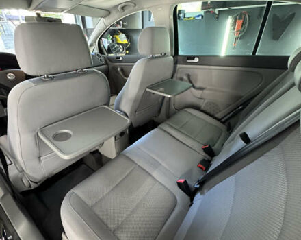 Черный Фольксваген Гольф Плюс, объемом двигателя 1.6 л и пробегом 207 тыс. км за 5299 $, фото 30 на Automoto.ua