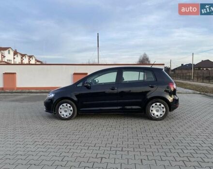 Черный Фольксваген Гольф Плюс, объемом двигателя 1.6 л и пробегом 218 тыс. км за 6100 $, фото 5 на Automoto.ua