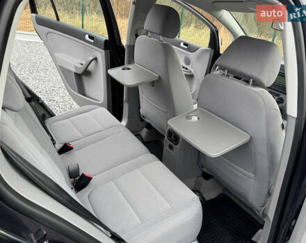 Чорний Фольксваген Golf Plus, об'ємом двигуна 1.6 л та пробігом 204 тис. км за 4850 $, фото 74 на Automoto.ua