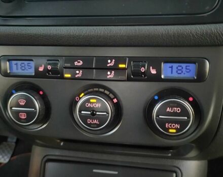 Черный Фольксваген Гольф Плюс, объемом двигателя 1.4 л и пробегом 200 тыс. км за 6800 $, фото 18 на Automoto.ua