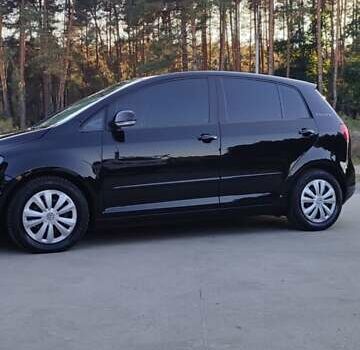 Черный Фольксваген Гольф Плюс, объемом двигателя 2 л и пробегом 250 тыс. км за 6700 $, фото 4 на Automoto.ua