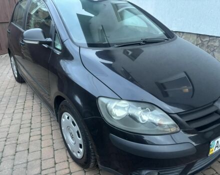 Черный Фольксваген Гольф Плюс, объемом двигателя 1.6 л и пробегом 207 тыс. км за 5795 $, фото 2 на Automoto.ua