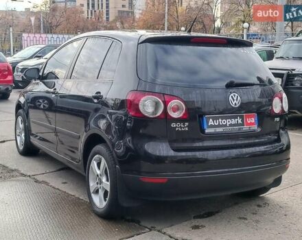 Черный Фольксваген Гольф Плюс, объемом двигателя 1.4 л и пробегом 298 тыс. км за 5780 $, фото 11 на Automoto.ua