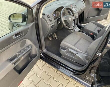 Черный Фольксваген Гольф Плюс, объемом двигателя 1.6 л и пробегом 218 тыс. км за 6100 $, фото 8 на Automoto.ua