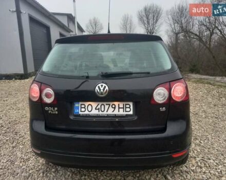 Черный Фольксваген Гольф Плюс, объемом двигателя 1.6 л и пробегом 218 тыс. км за 5250 $, фото 9 на Automoto.ua