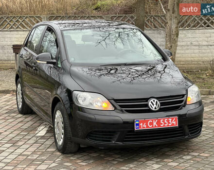 Черный Фольксваген Гольф Плюс, объемом двигателя 1.6 л и пробегом 169 тыс. км за 6999 $, фото 11 на Automoto.ua