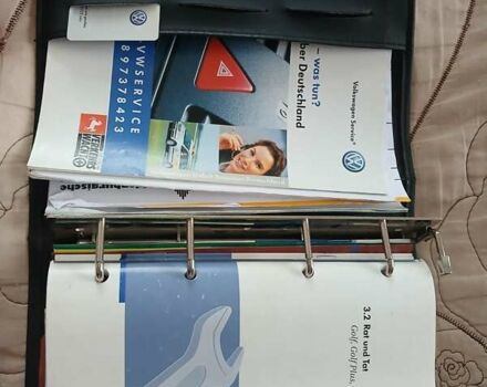 Черный Фольксваген Гольф Плюс, объемом двигателя 1.6 л и пробегом 218 тыс. км за 5250 $, фото 78 на Automoto.ua