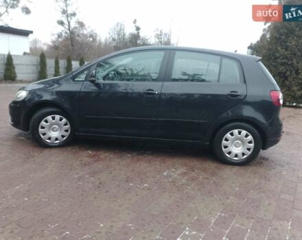 Черный Фольксваген Гольф Плюс, объемом двигателя 1.6 л и пробегом 196 тыс. км за 5650 $, фото 16 на Automoto.ua