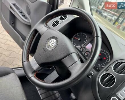 Черный Фольксваген Гольф Плюс, объемом двигателя 1.6 л и пробегом 130 тыс. км за 6200 $, фото 28 на Automoto.ua