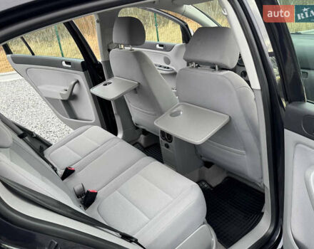 Чорний Фольксваген Golf Plus, об'ємом двигуна 1.6 л та пробігом 204 тис. км за 4850 $, фото 79 на Automoto.ua