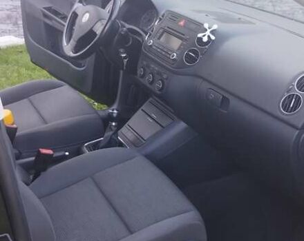 Чорний Фольксваген Golf Plus, об'ємом двигуна 1.6 л та пробігом 141 тис. км за 6000 $, фото 26 на Automoto.ua